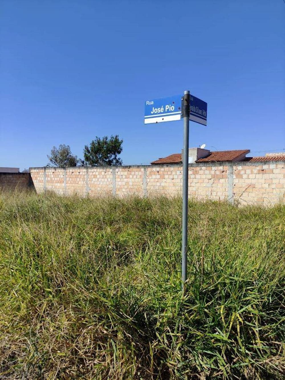 Foto 3 de 25: Casa em leilão em Lagoa Da Prata - MG, bairro Americo Silva — Casa no Americo Silva em Lagoa da Prata/MG