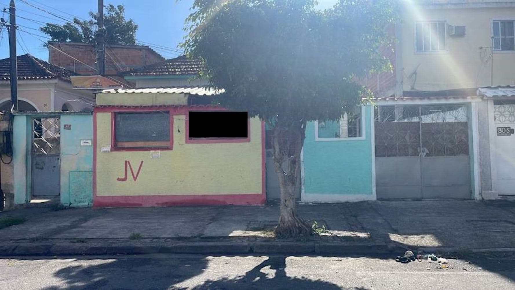 Foto 1 de 3: Casa em leilão em Rio De Janeiro - RJ, bairro Rocha Miranda — Casa no Rocha Miranda em Rio de Janeiro/RJ