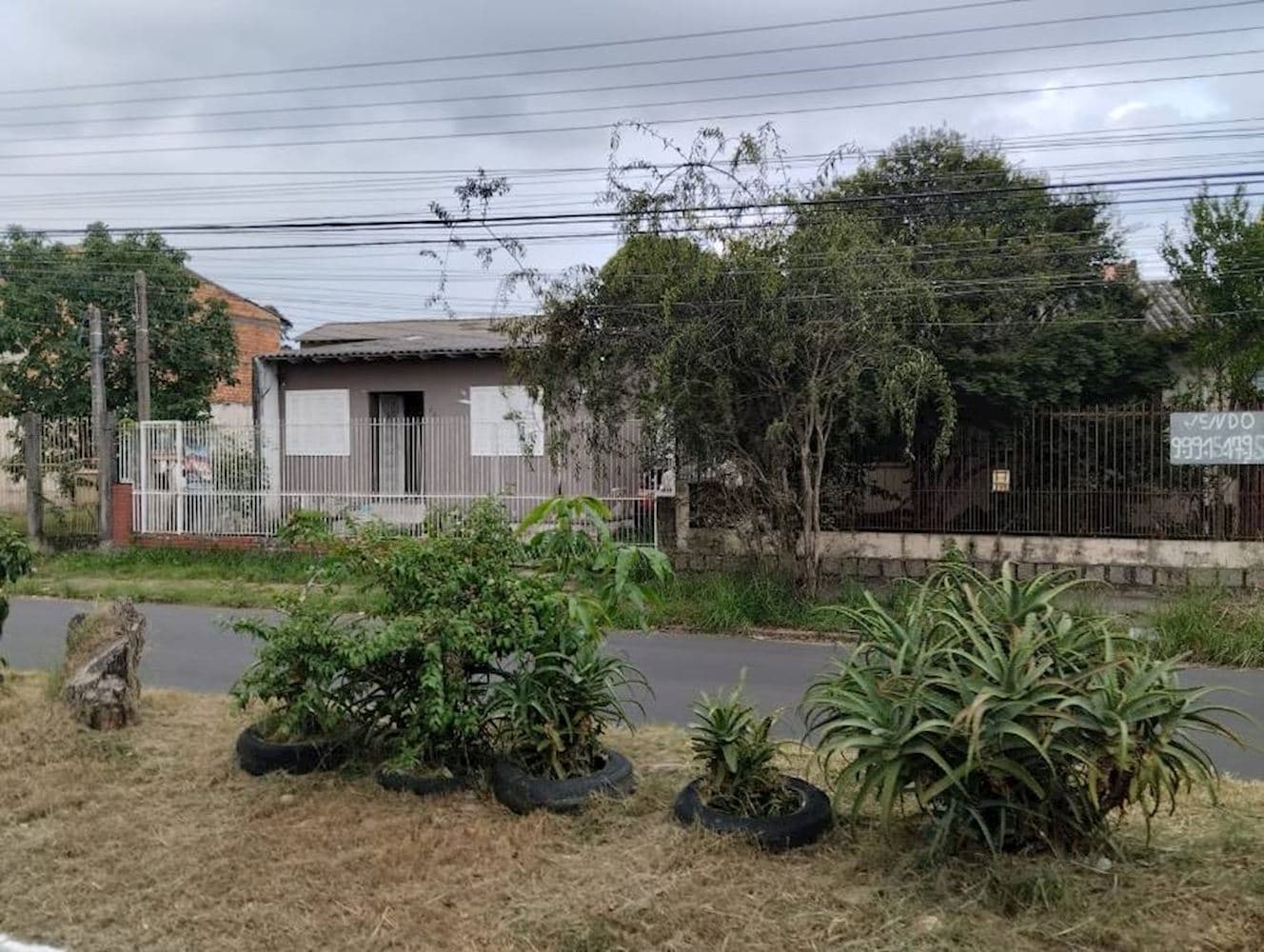 Foto 2 de 5: Casa em leilão em Porto Alegre - RS, bairro Sarandi — Casa no Sarandi em Porto Alegre/RS