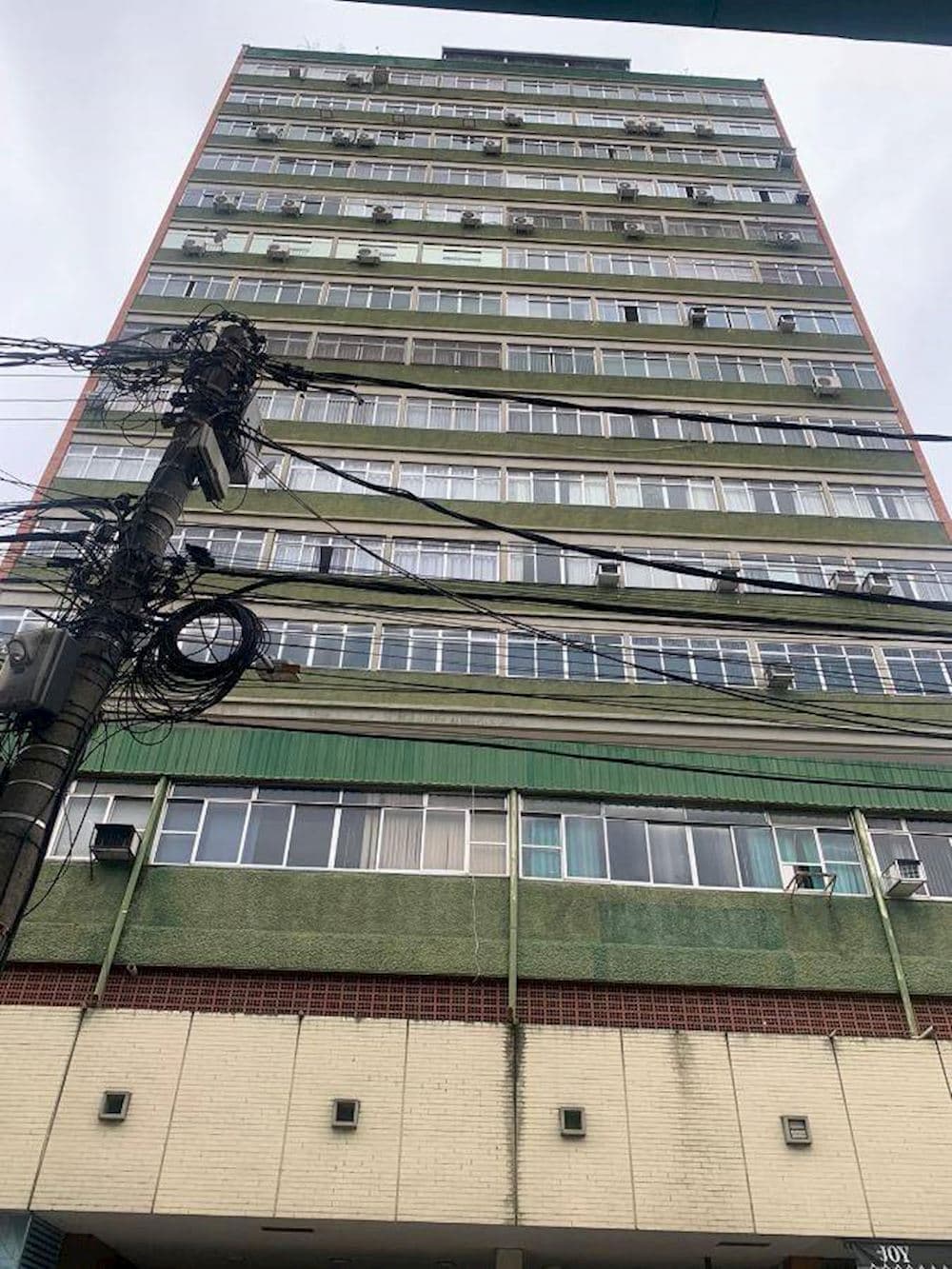 Foto 1 de 15: Apartamento em leilão em Resende - RJ — Apartamento no Comercial em Resende/RJ