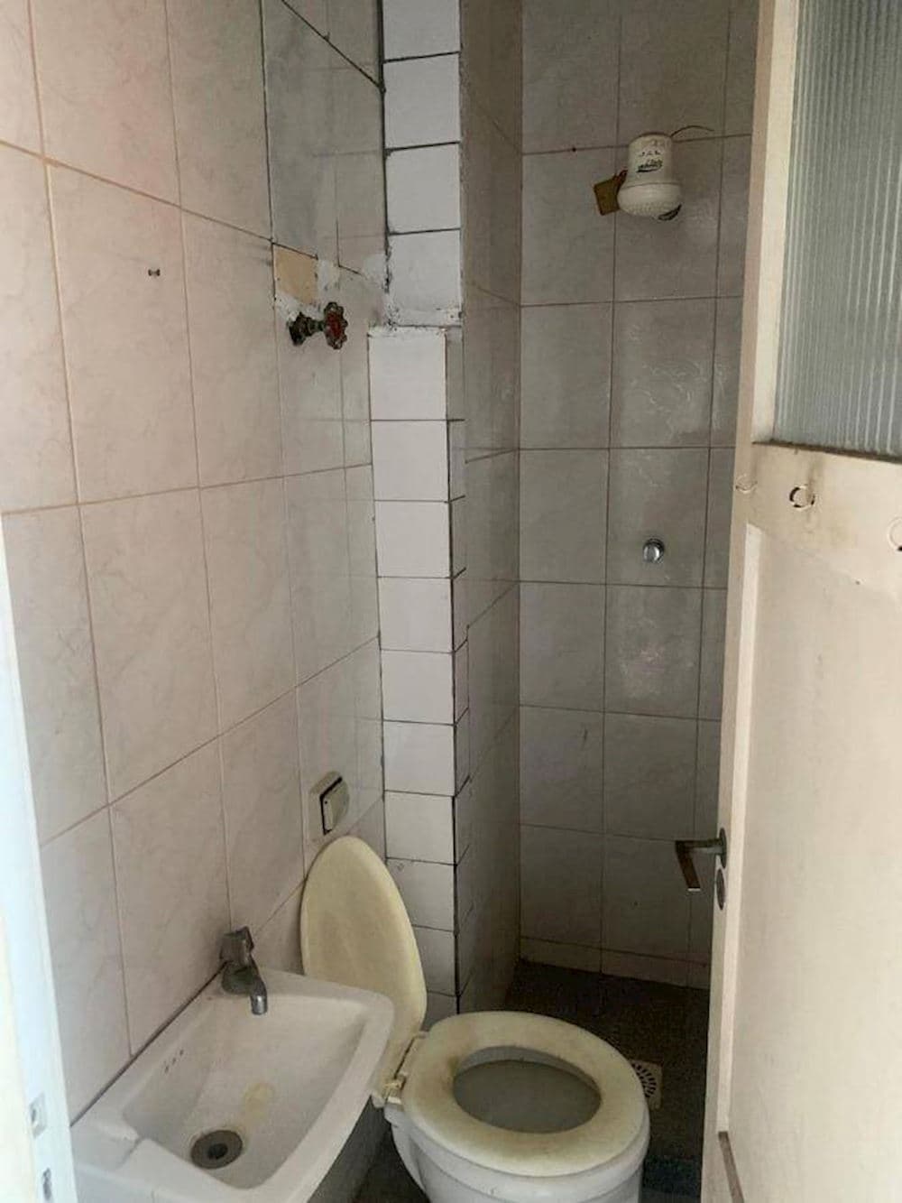 Foto 10 de 15: Apartamento em leilão em Resende - RJ — Apartamento no Comercial em Resende/RJ