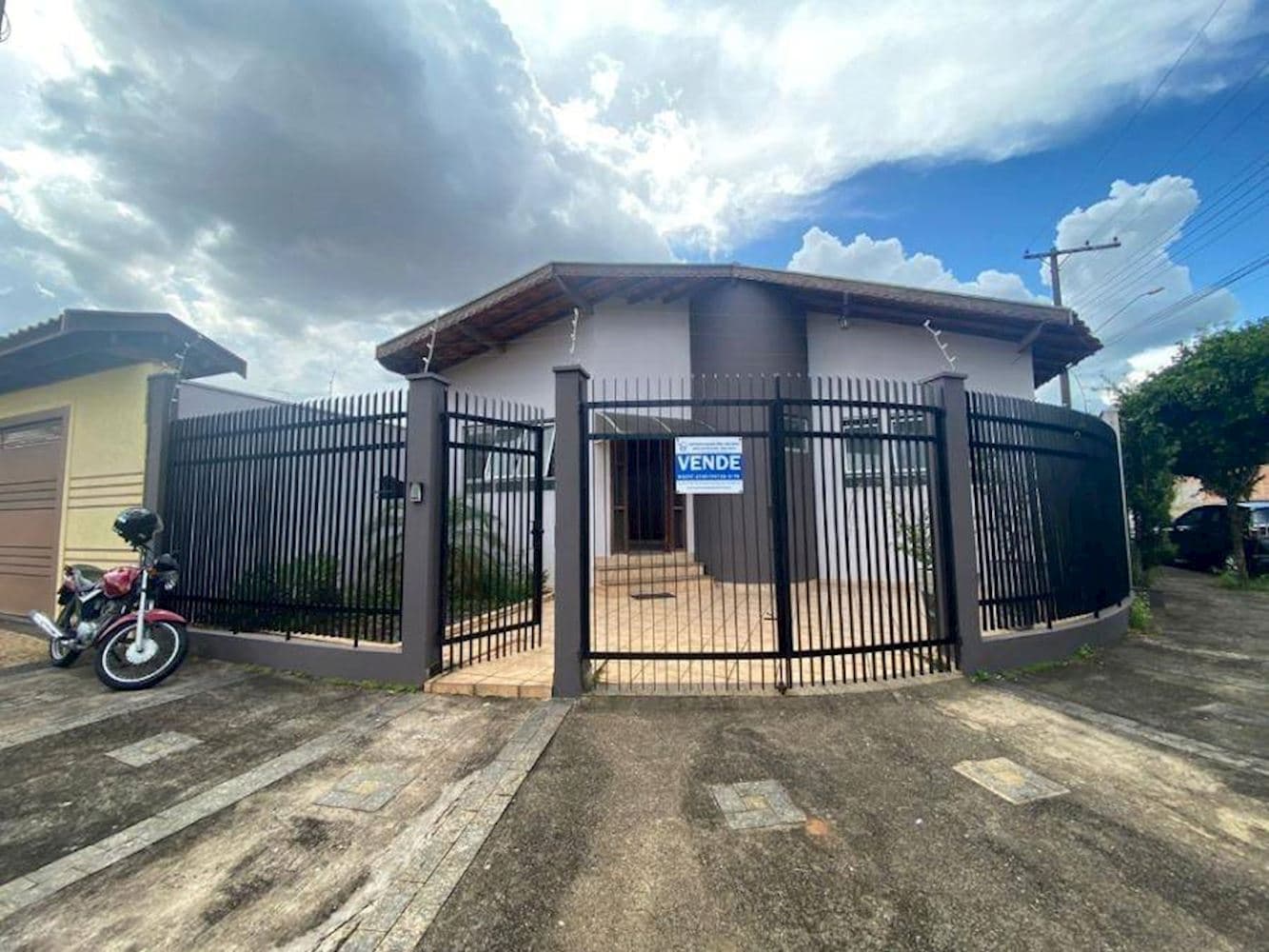 Foto 1 de 18: Casa em leilão em Rio Claro - SP, bairro Vila Bela Vista — Casa no Vila Bela Vista em Rio Claro/SP