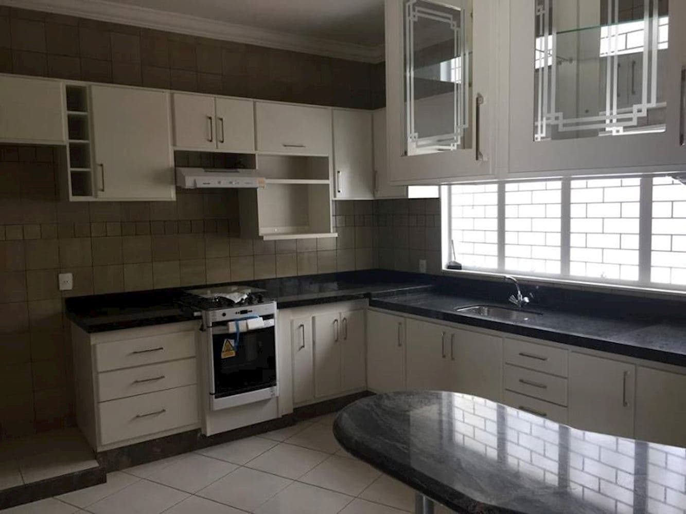 Foto 5 de 22: Casa em leilão em José Bonifácio - SP, bairro Centro — Casa no Centro em José Bonifácio/SP