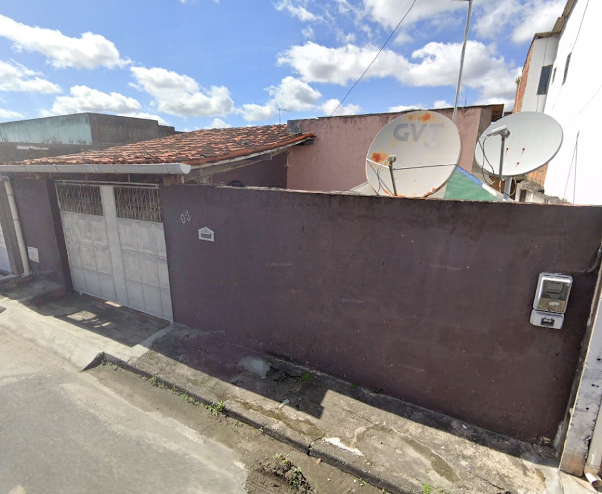Foto 2 de 5: Casa em leilão em Camaçari - BA, bairro Gravatá — Casa em Gravatá - Camaçari/BA