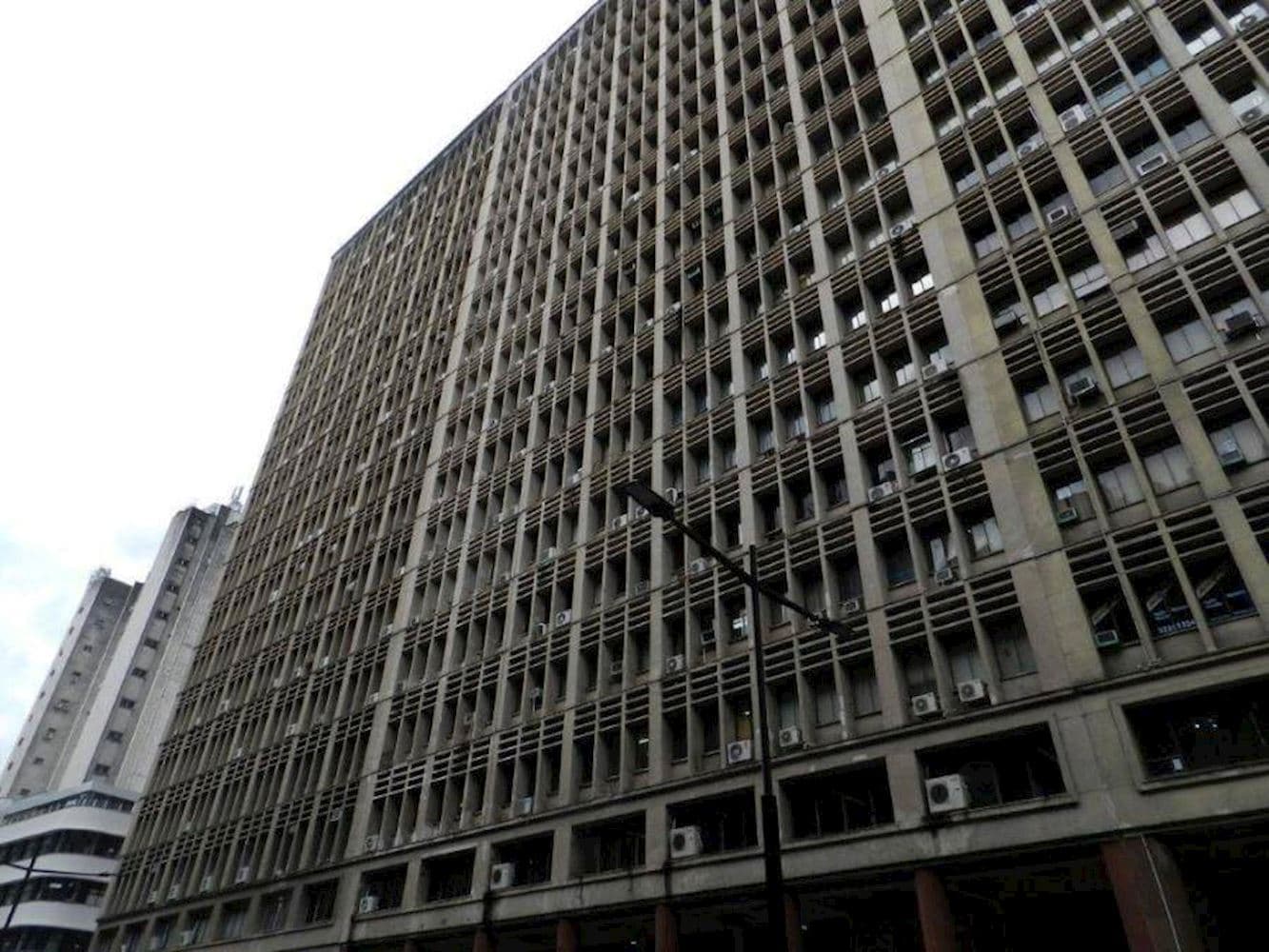 Foto 1 de 9: Comercial em leilão em Porto Alegre - RS, bairro Centro Histórico — Sala Comercial no "Edifício Continente de São Pedro" - Centro Histórico - Porto Alegre/RS