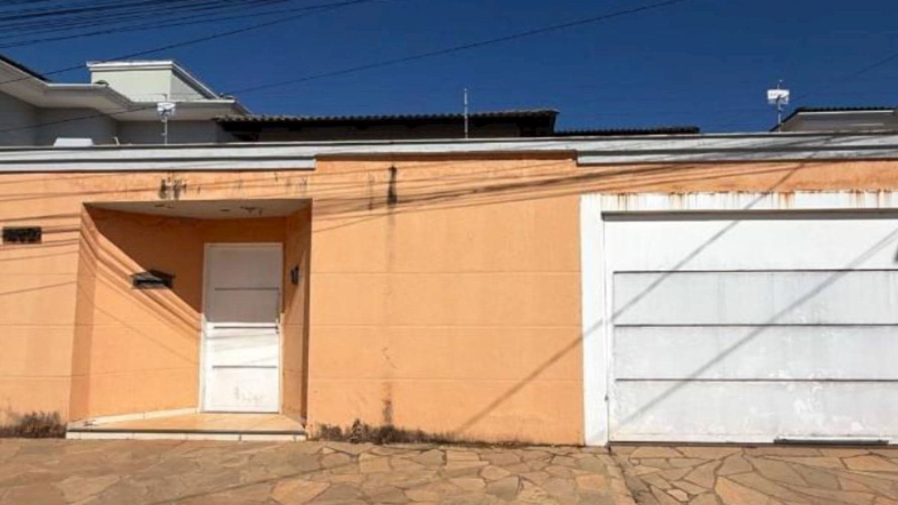 Foto 1 de 4: Casa em leilão em Paracatu - MG, bairro Cidade Nova — Casa na Cidade Nova em Paracatu/MG