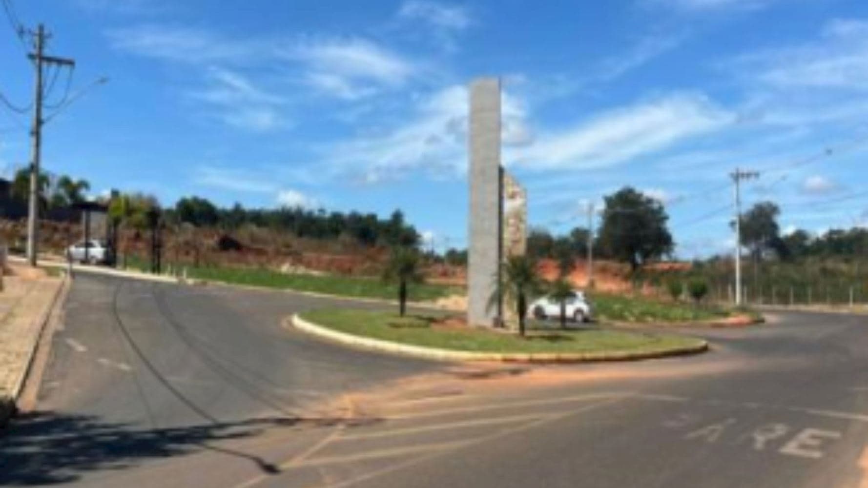 Foto 5 de 10: Casa em leilão em Montes Claros - MG, bairro Carmelo — Casa em Montes Claros/MG