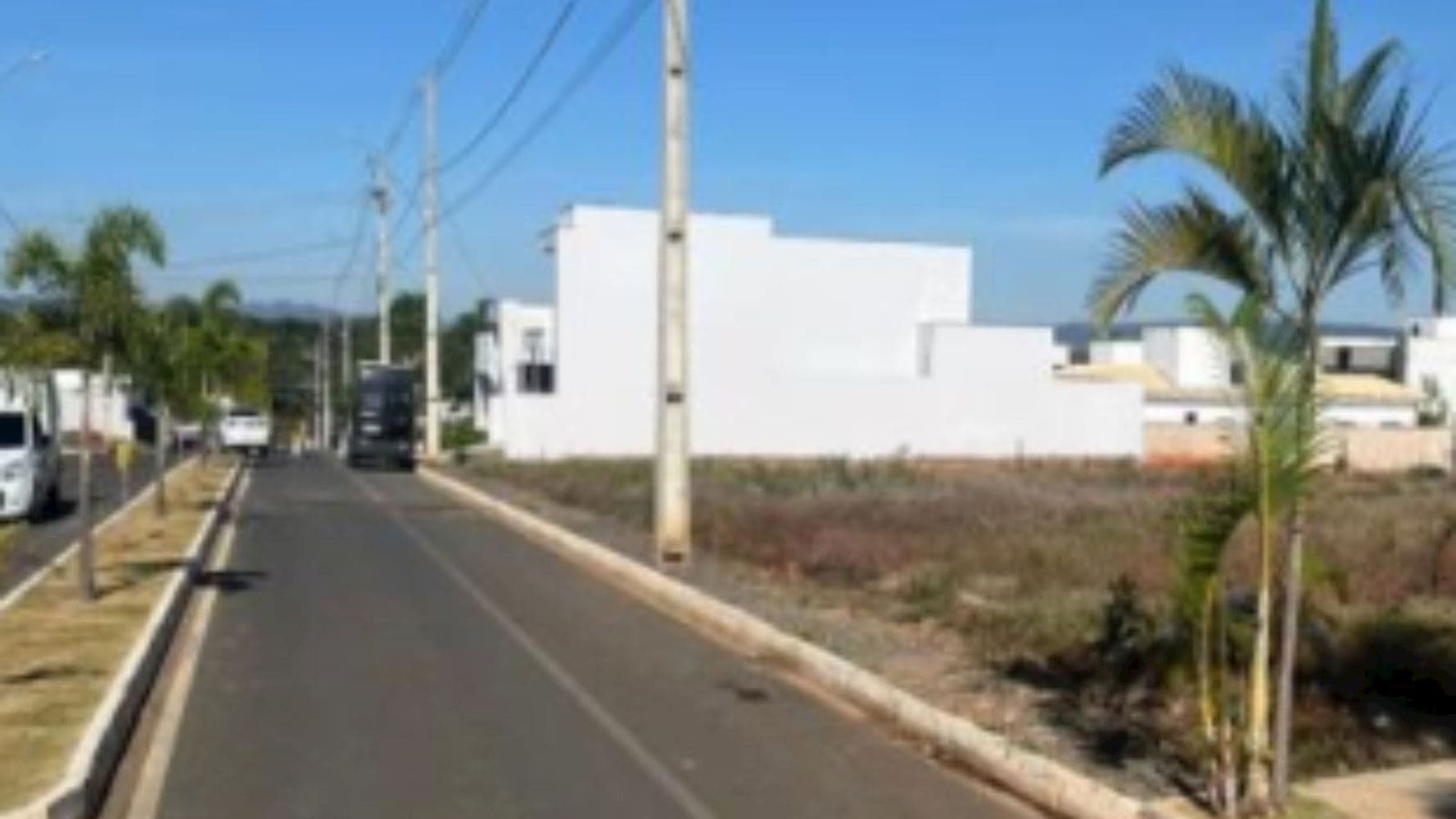 Foto 6 de 10: Casa em leilão em Montes Claros - MG, bairro Carmelo — Casa em Montes Claros/MG