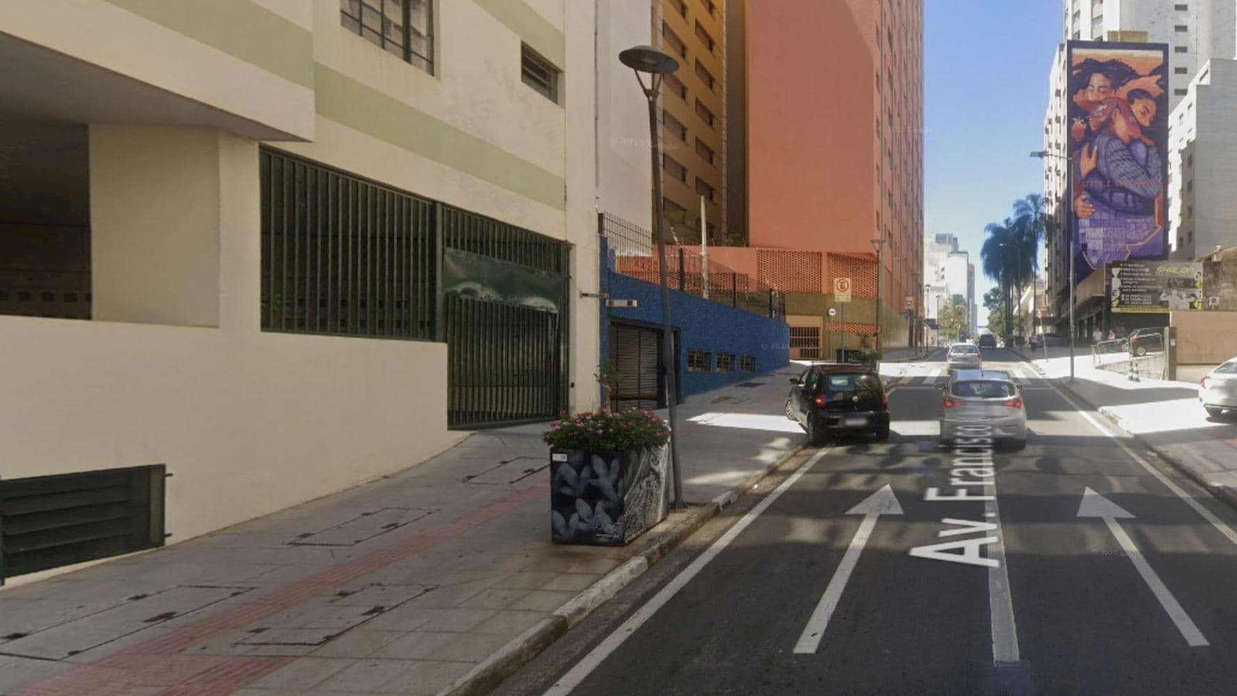 Foto 3 de 4: Apartamento em leilão em Campinas - SP, bairro Centro — Apartamento no "Condomínio Edifício Jaguari" - Centro - Campinas/SP