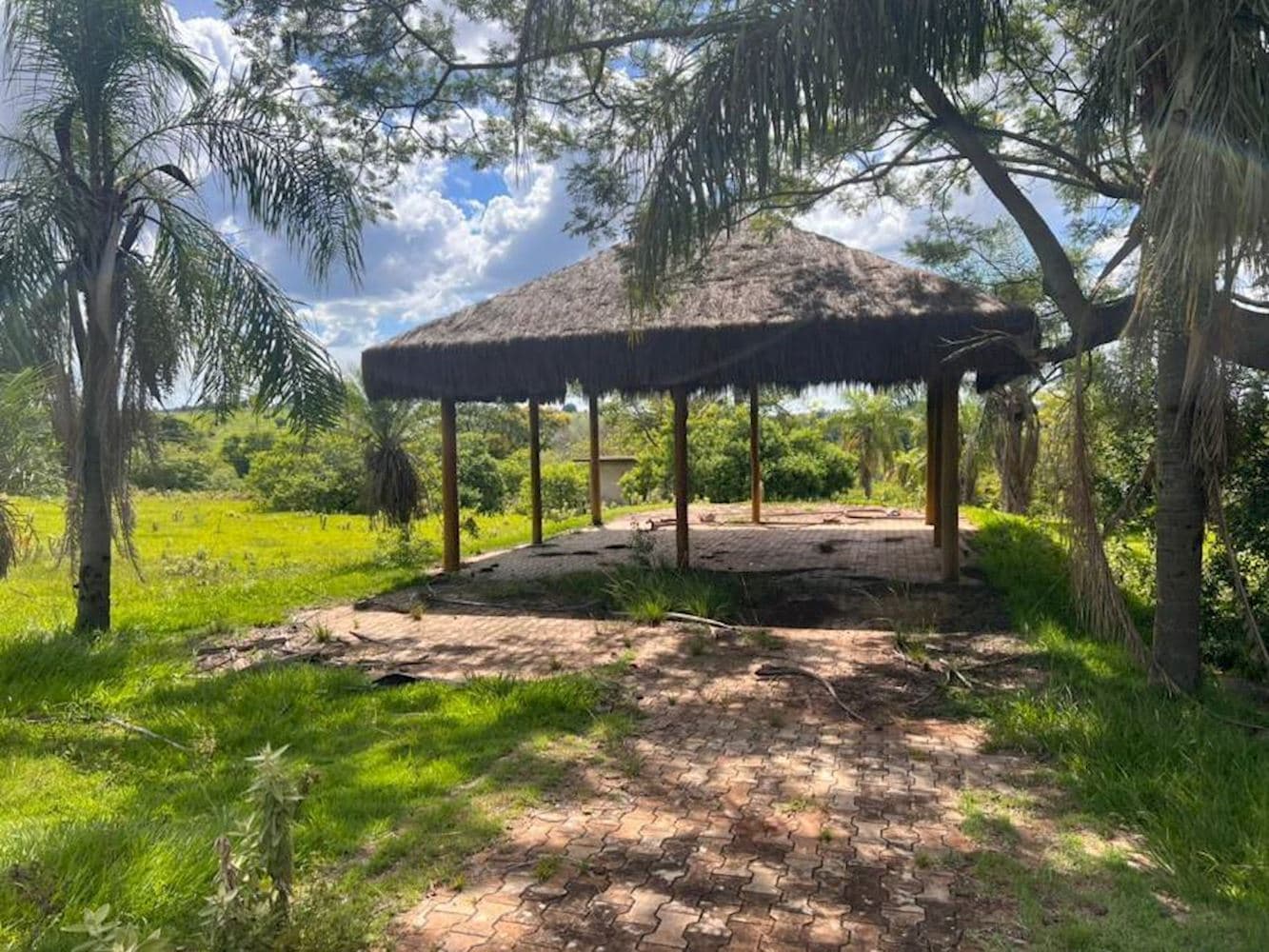 Foto 8 de 8: Terreno em leilão em Pérola - PR, bairro Perola — Lote, Padrão, 0 vaga(s) de garagem