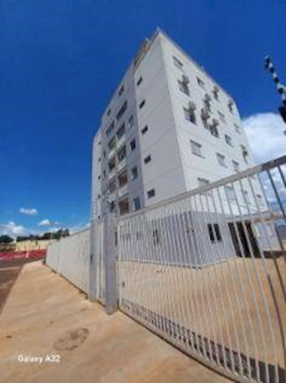 Foto 2 de 6: Apartamento em leilão em Santa Cruz Do Rio Pardo - SP, bairro Jardim America — Apartamento, Padrão, 0 vaga(s) de garagem