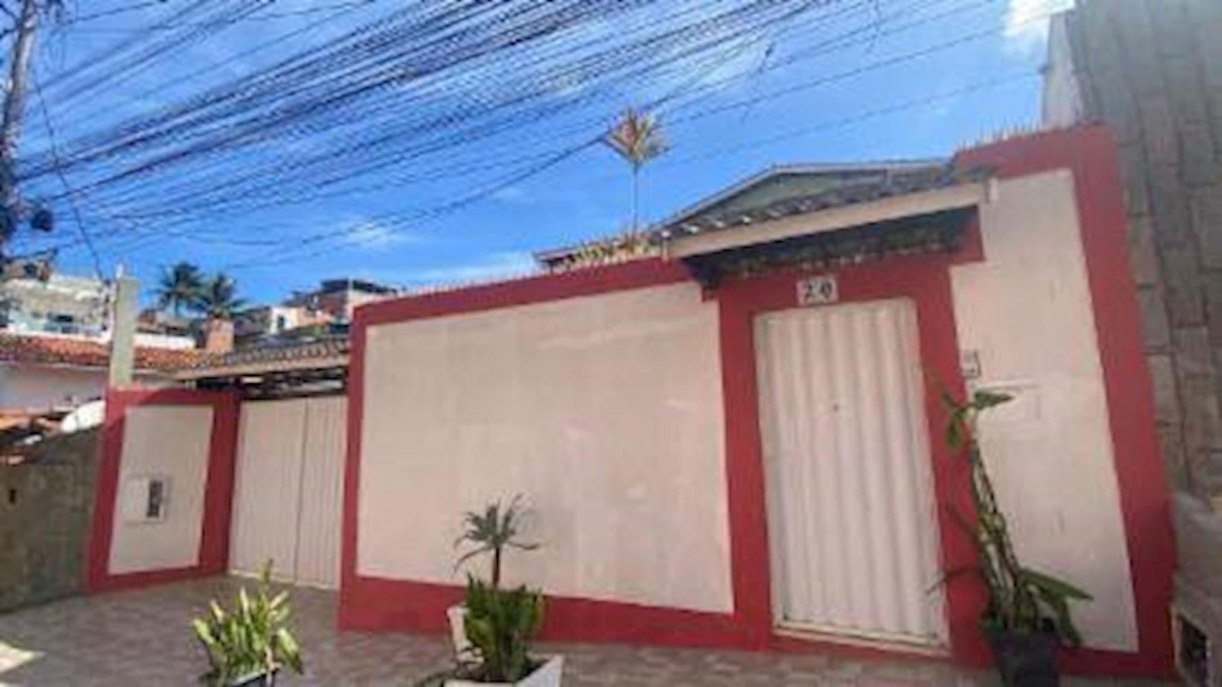 Foto 1 de 24: Casa em leilão em Salvador - BA, bairro Alto do Coqueirinho — Casa, Padrão, 1 vaga(s) de garagem