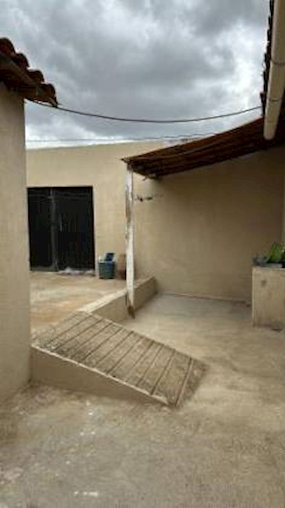 Foto 3 de 9: Casa em leilão em Canindé - CE, bairro Canindezinho — Casa, Padrão, 1 vaga(s) de garagem