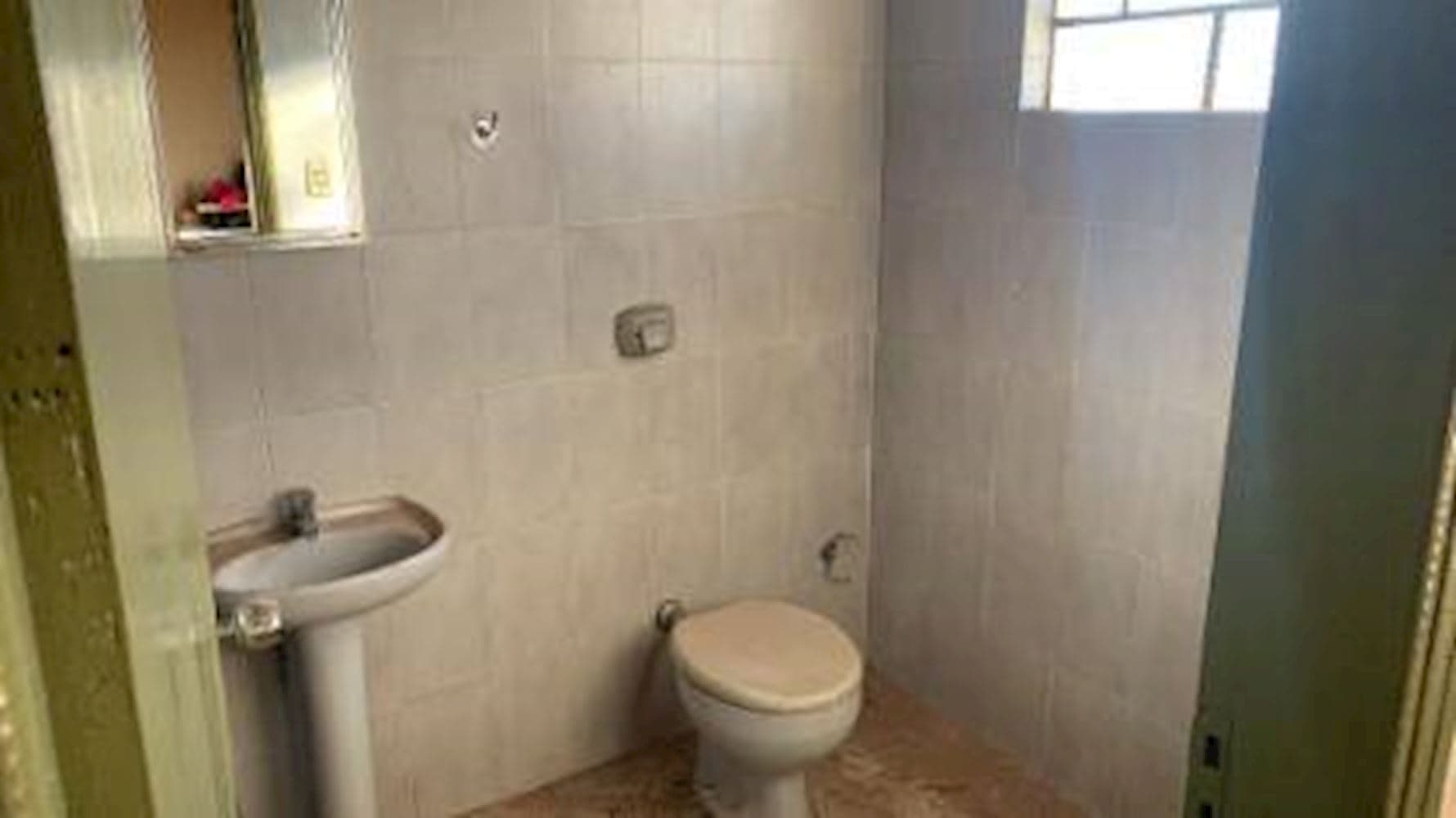 Foto 2 de 9: Casa em leilão em Bauru - SP, bairro Parque Alto Sumare — Casa, Padrão, 0 vaga(s) de garagem