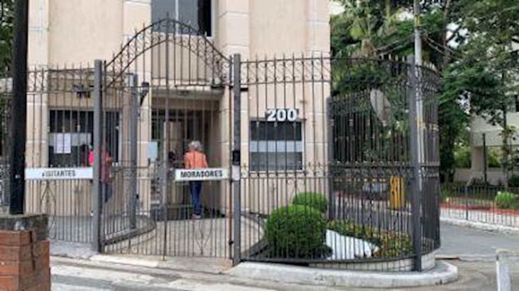 Foto 1 de 9: Apartamento em leilão em São Paulo - SP, bairro Socorro — Apartamento, Padrão, 1 vaga(s) de garagem