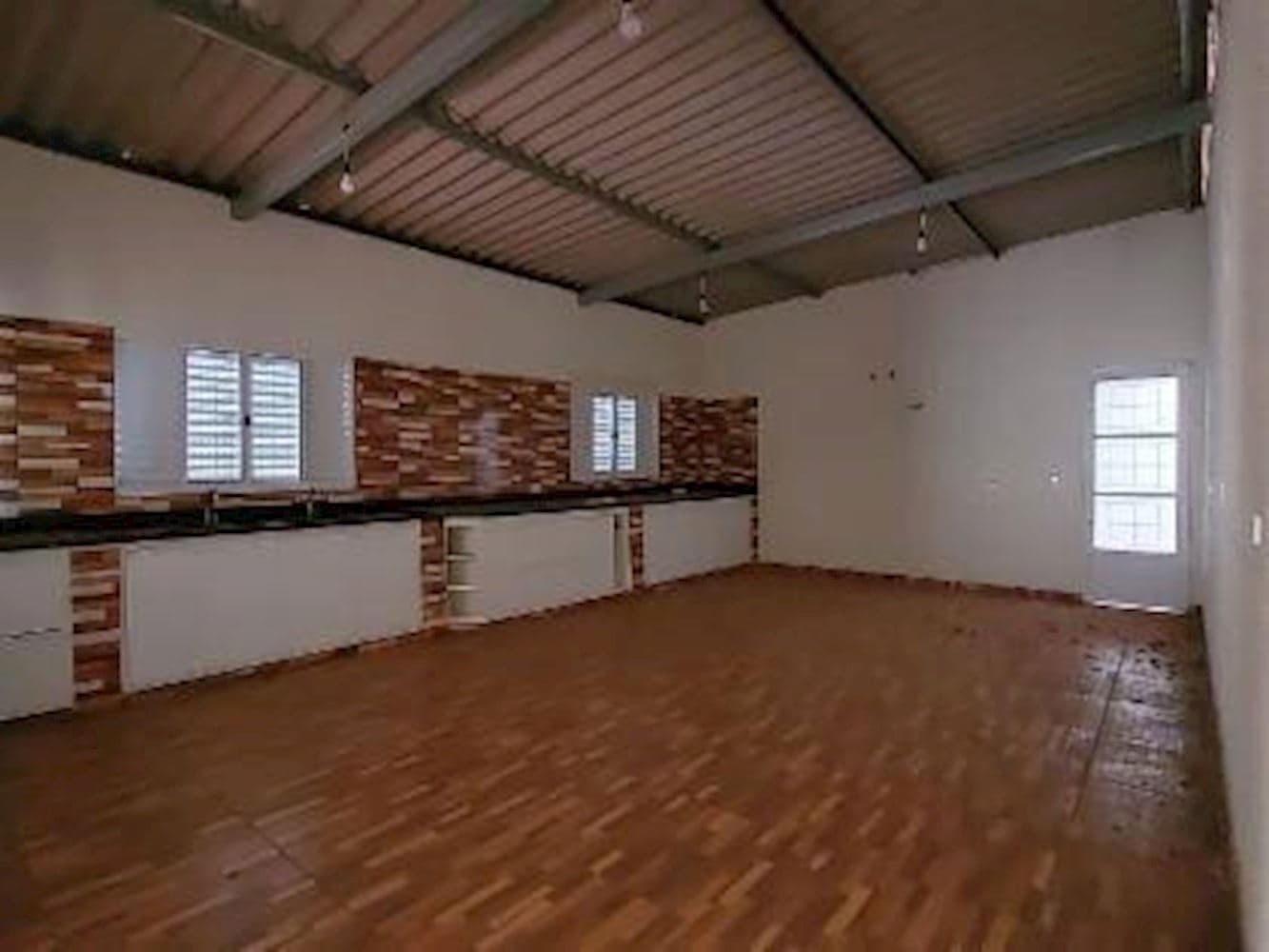 Foto 11 de 13: Casa em leilão em Campo Grande - MS, bairro Vila Cidade Morena — Casa, Padrão, 0 vaga(s) de garagem