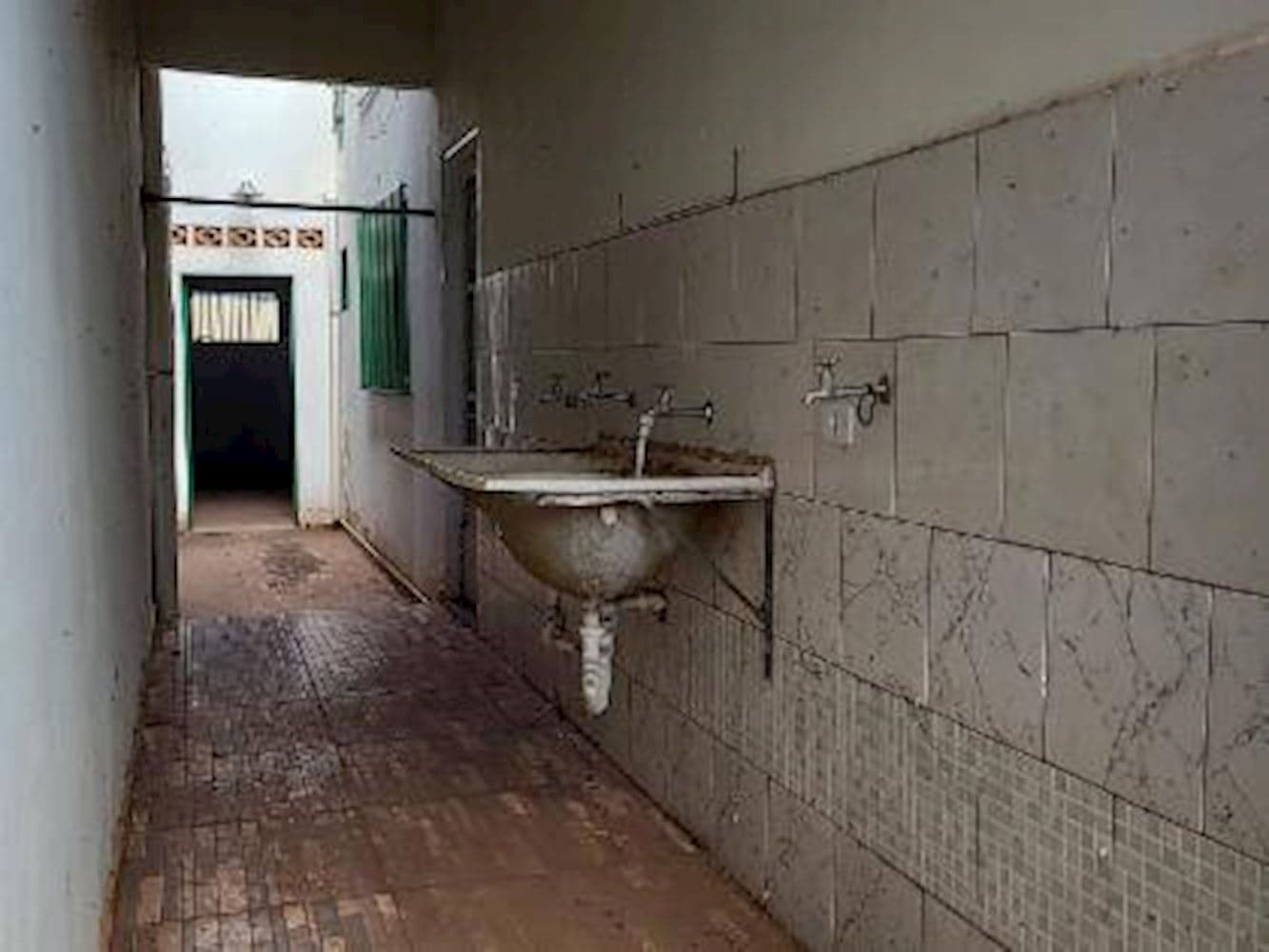 Foto 13 de 13: Casa em leilão em Campo Grande - MS, bairro Vila Cidade Morena — Casa, Padrão, 0 vaga(s) de garagem