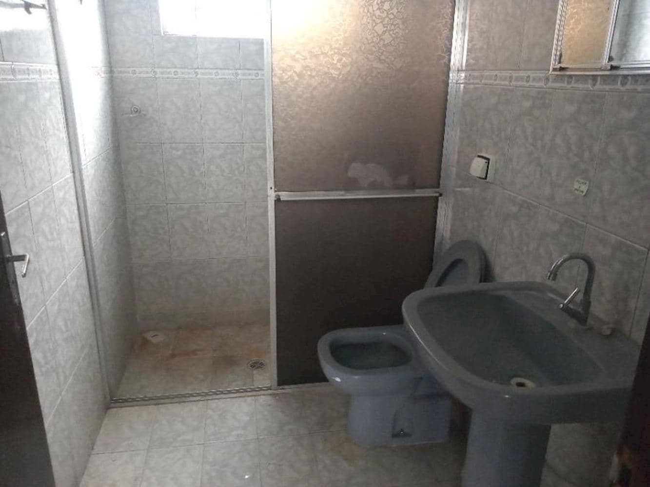 Foto 10 de 14: Casa em leilão em Lorena - SP, bairro Parque das Rodovias — Casa, Padrão, 1 vaga(s) de garagem