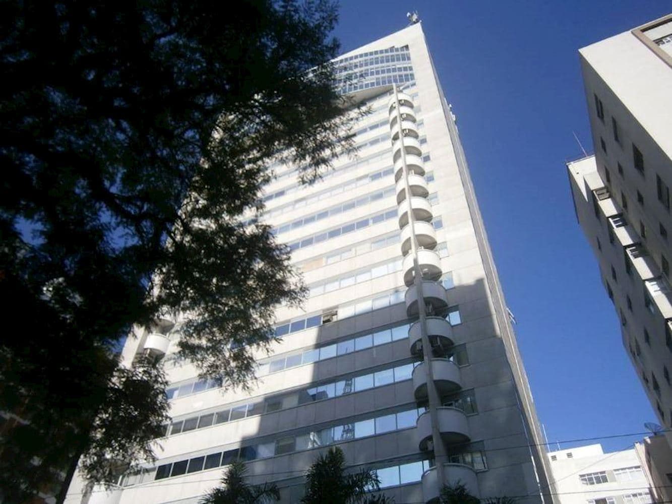 Foto 1 de 7: Comercial em leilão em São Paulo - SP, bairro Cerqueira César — Sala Comercial no "Edifício Paulista Boulevard" - Cerqueira César - São Paulo/SP