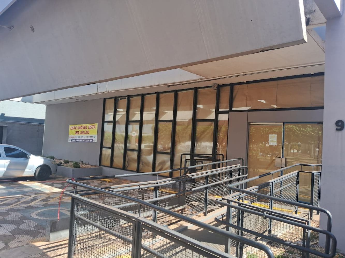 Foto 1 de 15: Comercial em leilão em General Salgado - SP, bairro Centro — Imóvel Comercial no Centro de General Salgado/SP