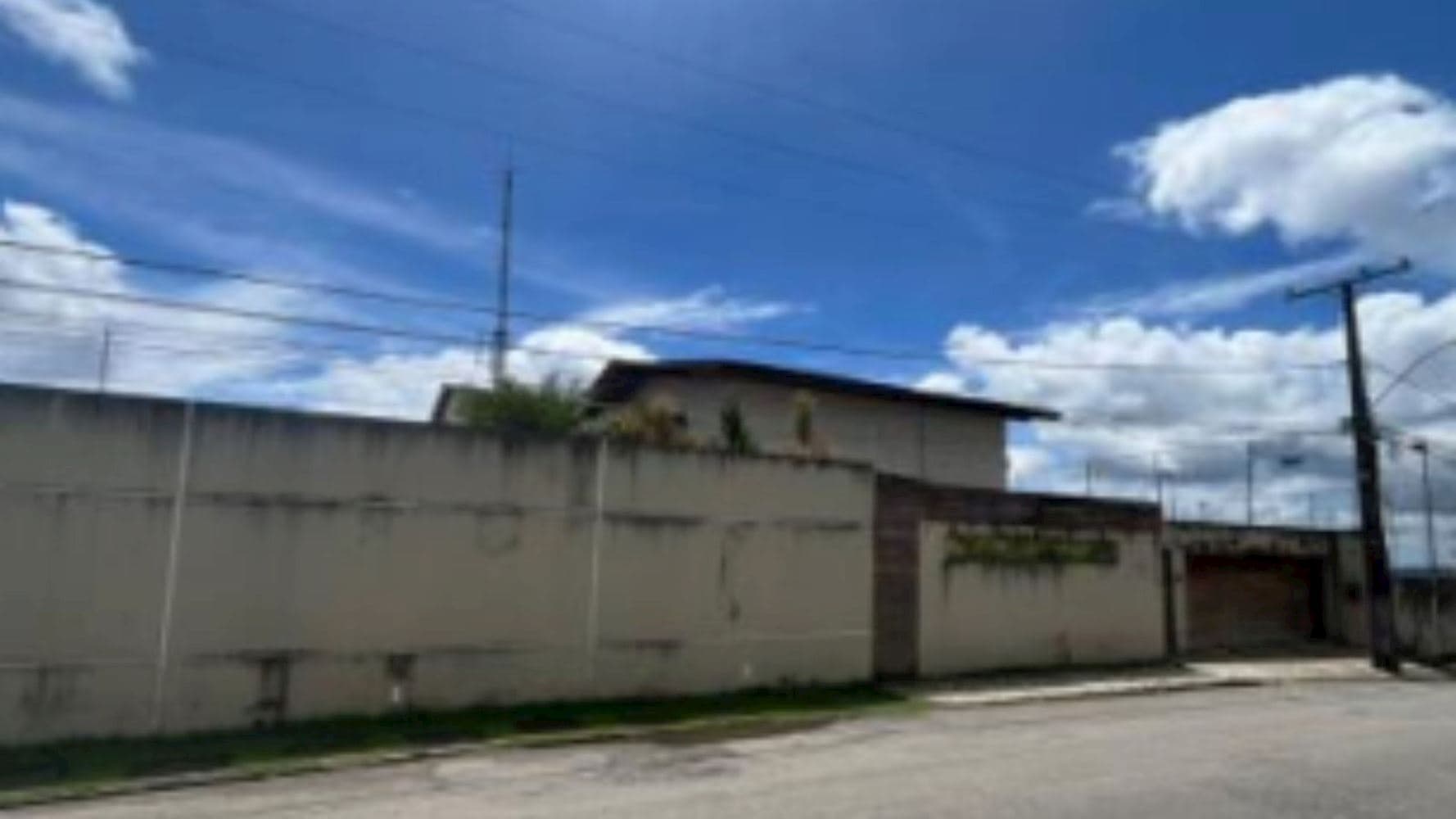 Foto 2 de 5: Casa em leilão em Itabuna - BA — Casa no Parque Florestal Goes Calmon - Itabuna/BA