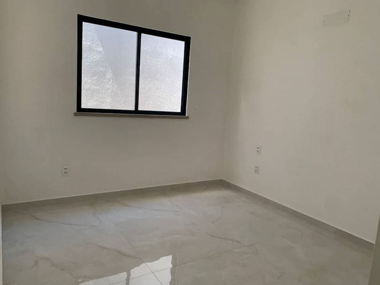 Foto 12 de 15: Casa em leilão em Eusébio - CE, bairro Timbu — Casa, Em condomínio, 0 vaga(s) de garagem