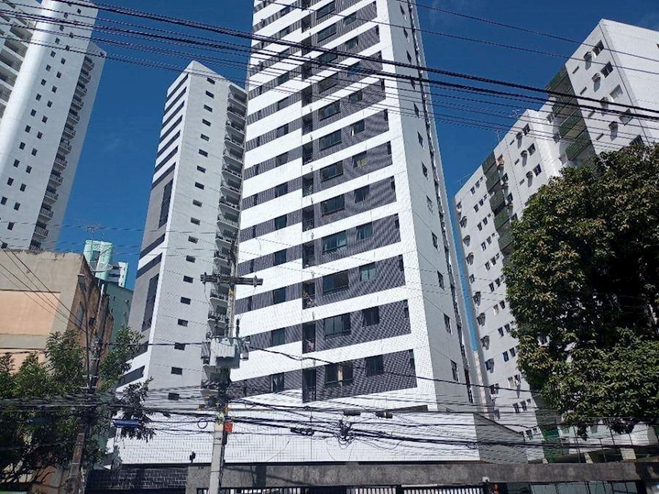 Foto 1 de 3: Apartamento em leilão em Recife - PE, bairro Casa Amarela — Apartamento - Casa Amarela - Recife/PE