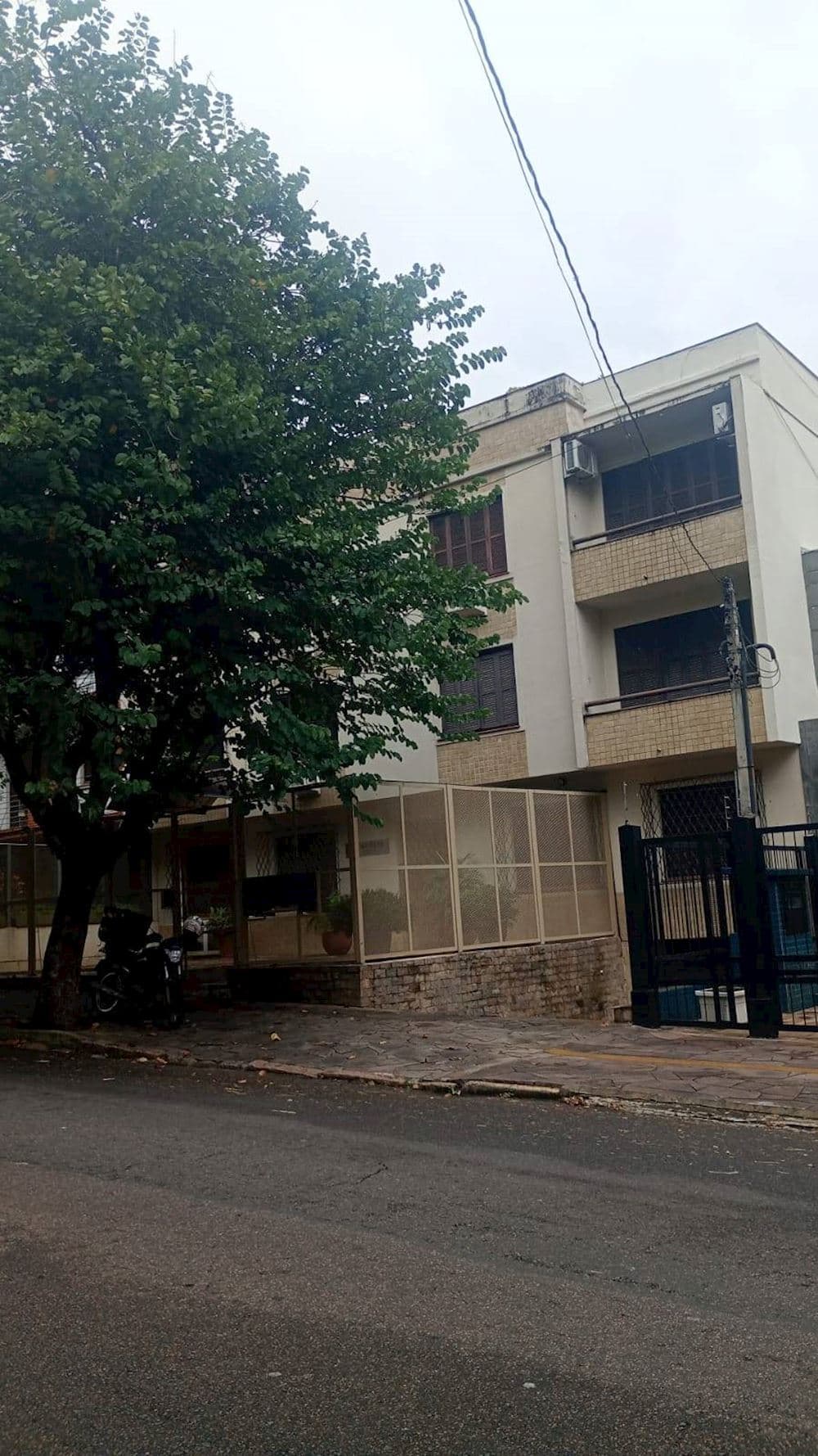 Foto 3 de 9: Apartamento em leilão em Porto Alegre - RS, bairro Petrópolis — Apartamento - Petrópolis - Porto Alegre/RS