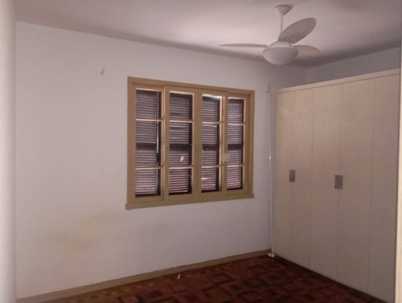 Foto 8 de 9: Apartamento em leilão em Porto Alegre - RS, bairro Petrópolis — Apartamento - Petrópolis - Porto Alegre/RS