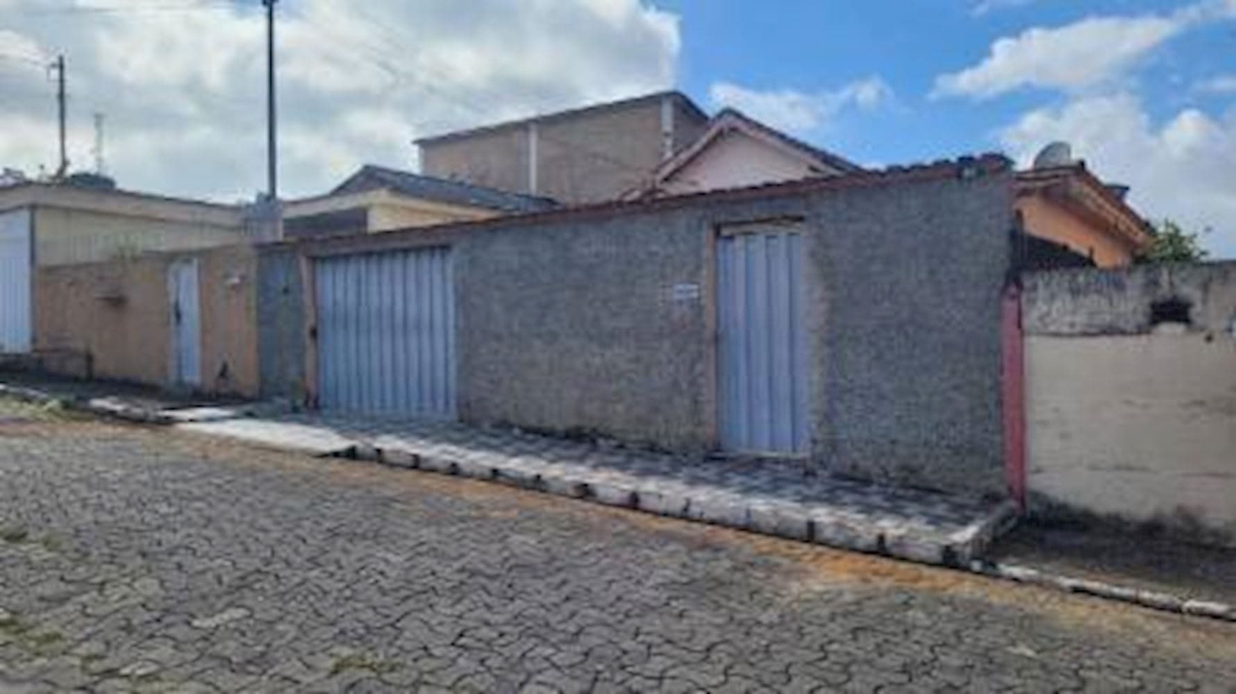 Foto 2 de 15: Casa em leilão em Barroso - MG, bairro Jardim Bandeirantes — Casa - Jardim Bandeirantes - Barroso/MG