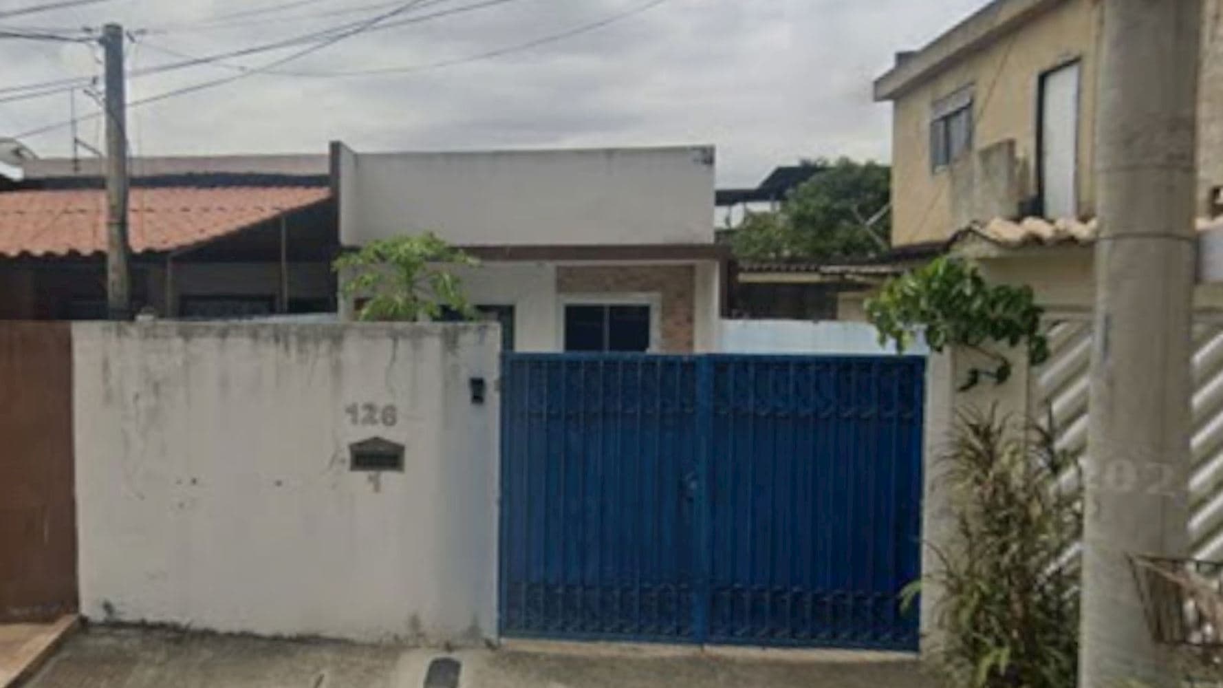 Foto 2 de 5: Casa em leilão em Nova Iguaçu - RJ, bairro Valverde — Casa no Bairro Valverde em Nova Iguaçu/RJ