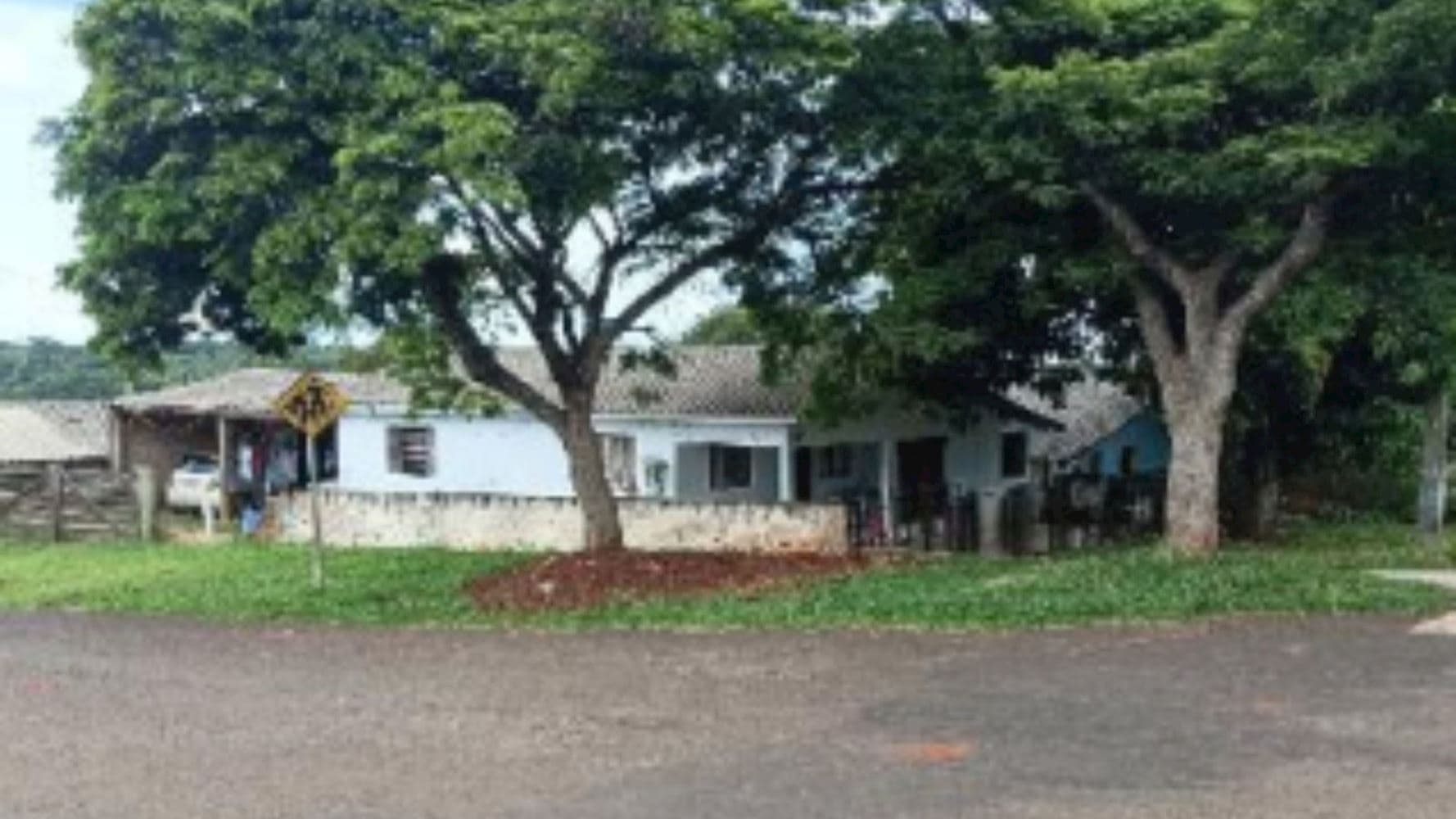 Foto 3 de 5: Casa em leilão em Diamante D'oeste - PR, bairro Mutirão — Casa no Bairro Mutirão - Diamante D'Oeste/PR