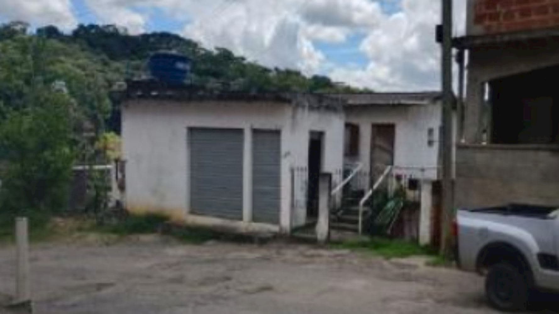Foto 2 de 5: Apartamento em leilão em São José Do Vale Do Rio Preto - RJ, bairro Jaraguá — Apartamento no "Condomínio Spartano" - Jaraguá - São José do Vale do Rio Preto/RJ