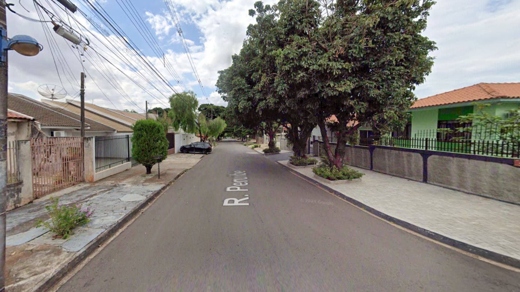 Foto 2 de 5: Casa em leilão em Maringá - PR, bairro Parque das Grevíleas — Casa no Parque das Grevíleas em Maringá/PR