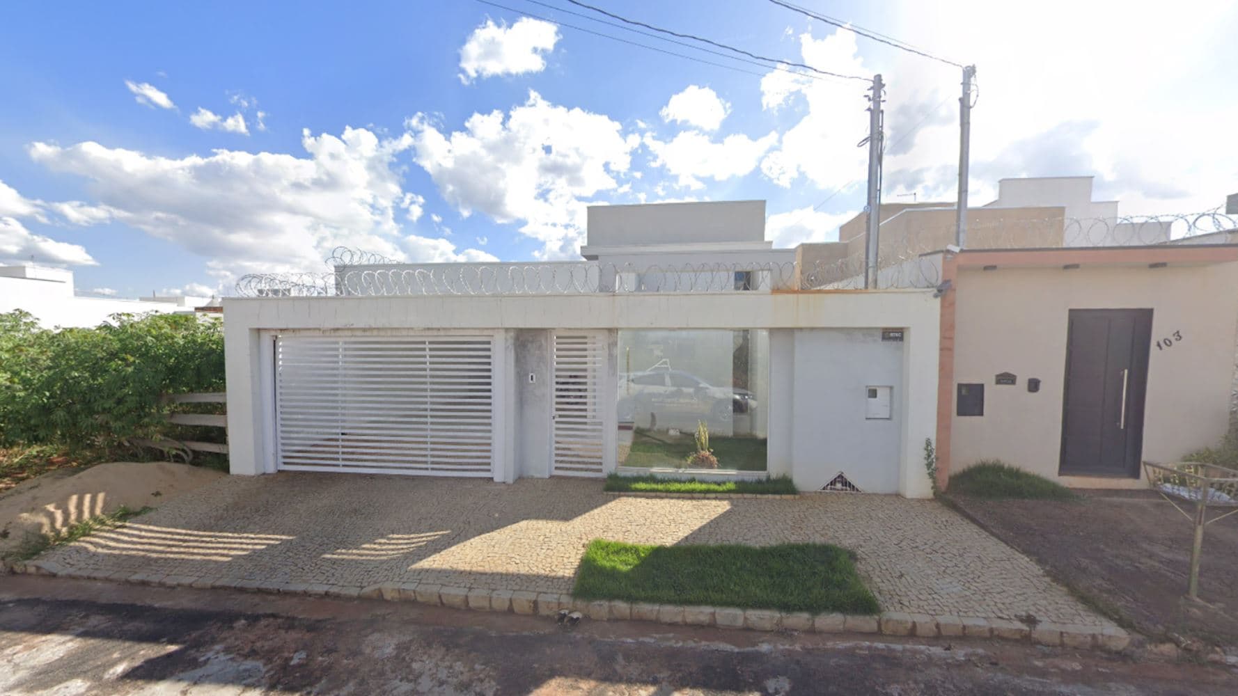 Foto 1 de 4: Terreno em leilão em Araguari - MG, bairro Parque dos Verdes — Casa em Interlagos - Araguari/MG