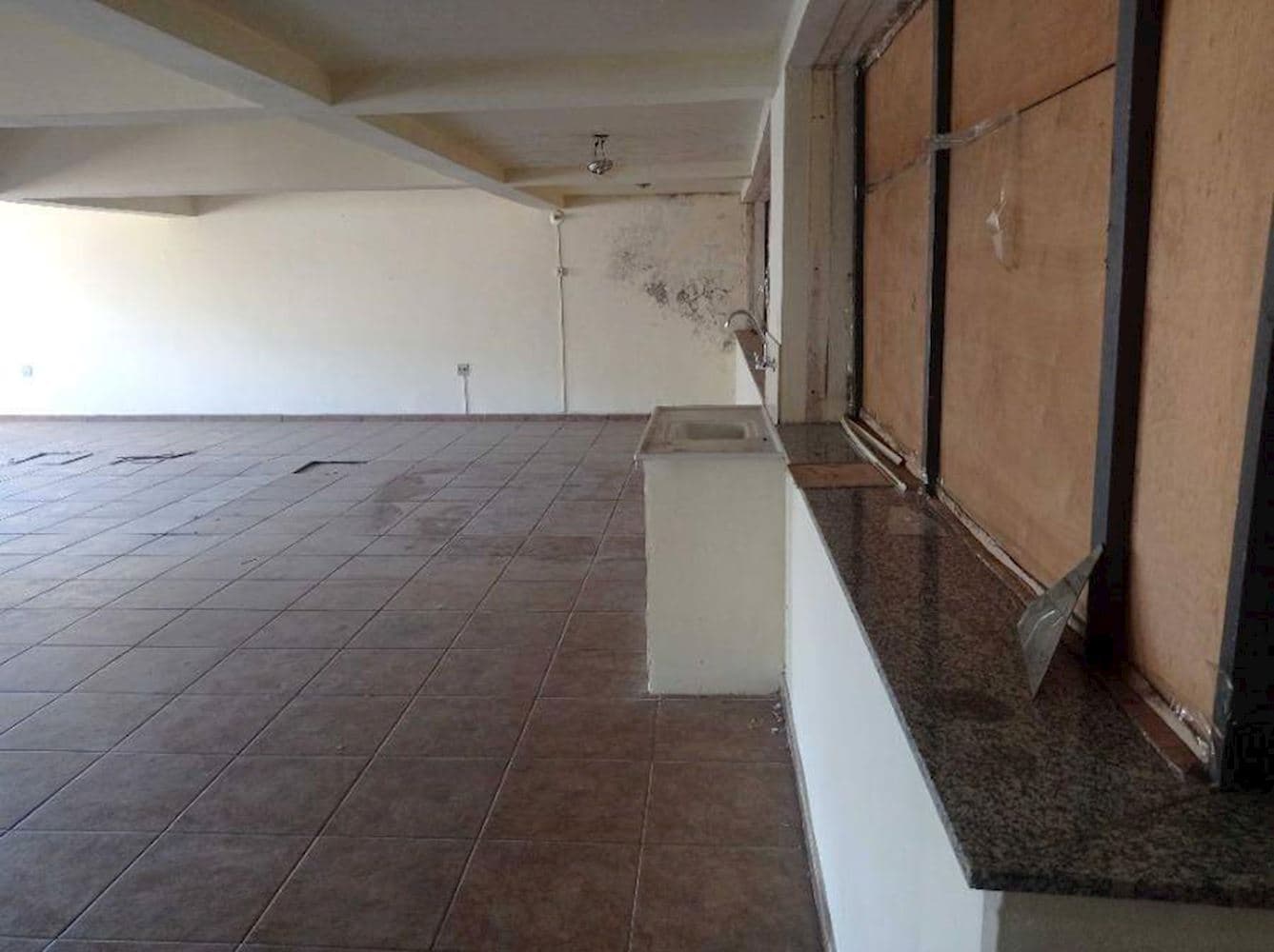 Foto 6 de 9: Comercial em leilão em Valença - RJ, bairro Carambita — Sobreloja Comercial - Carambita - Valença/RJ