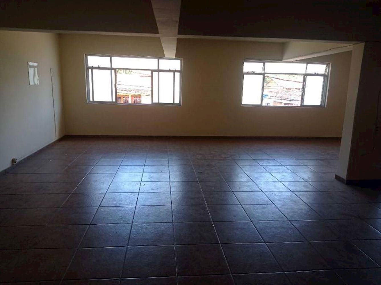 Foto 7 de 9: Comercial em leilão em Valença - RJ, bairro Carambita — Sobreloja Comercial - Carambita - Valença/RJ