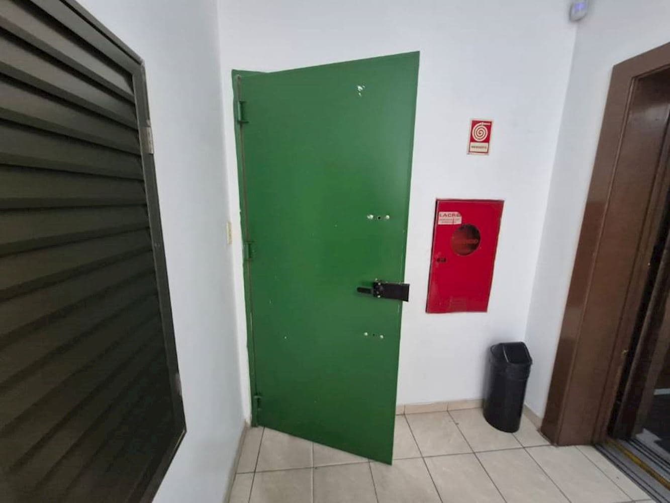 Foto 3 de 16: Comercial em leilão em São Paulo - SP, bairro Centro — Sala Comercial no "Ed. Helio" - Centro - São Paulo/SP