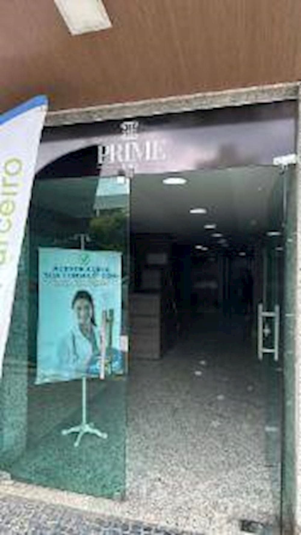 Foto 2 de 5: Comercial em leilão em Itaperuna - RJ, bairro Centro — Sala Comercial no "Centro Empresarial Santa Therezinha" - Centro - Itaperuna/RJ