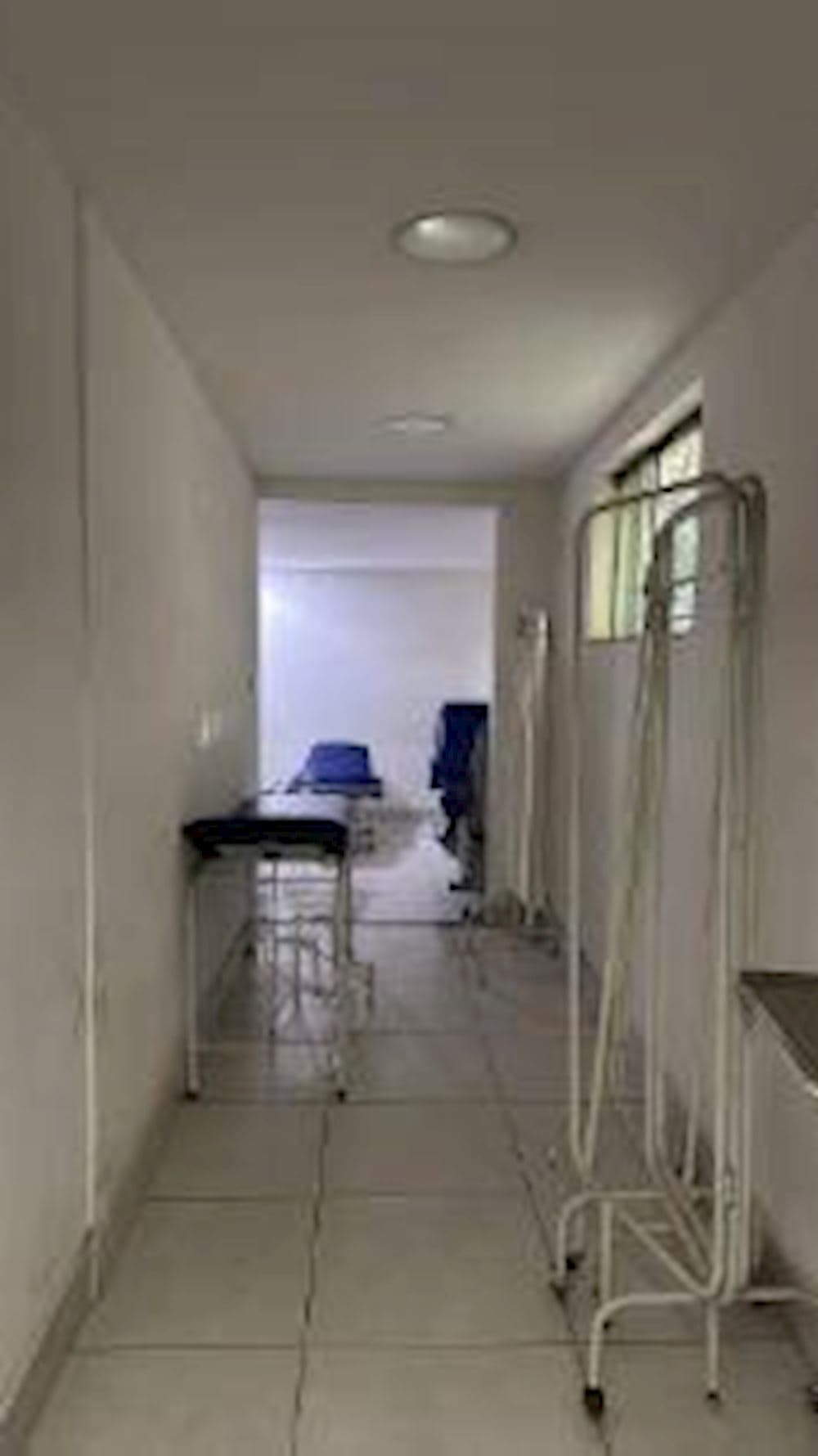 Foto 5 de 5: Comercial em leilão em Itaperuna - RJ, bairro Centro — Sala Comercial no "Centro Empresarial Santa Therezinha" - Centro - Itaperuna/RJ