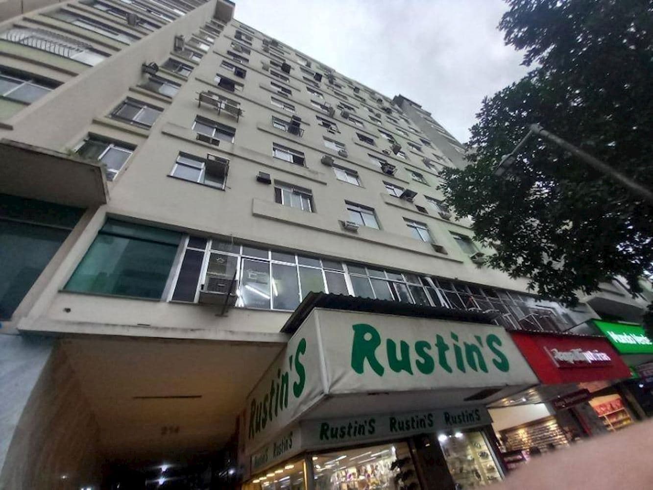 Foto 1 de 8: Comercial em leilão em Rio De Janeiro - RJ, bairro Catete — Loja Comercial - Catete - Rio de Janeiro/RJ