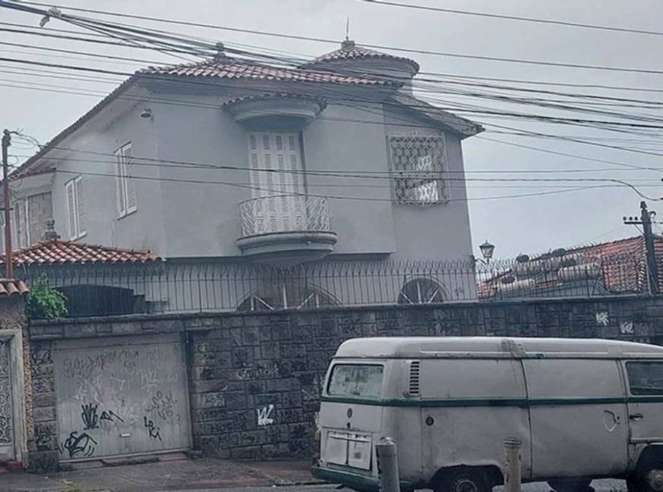 Foto 1 de 36: Casa em leilão em Rio De Janeiro - RJ, bairro Vila Isabel — Casa - Vila Isabel - Rio de Janeiro/RJ