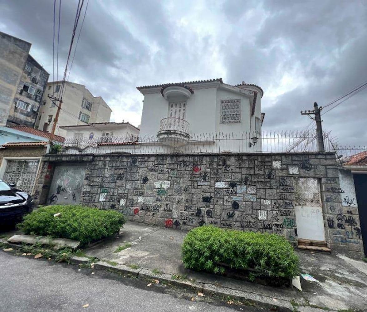 Foto 2 de 36: Casa em leilão em Rio De Janeiro - RJ, bairro Vila Isabel — Casa - Vila Isabel - Rio de Janeiro/RJ