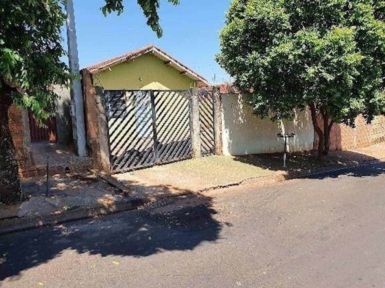 Foto 1 de 15: Casa em leilão em Itápolis - SP, bairro Jardim do Sol — Casa - Jardim Do Sol - Itápolis/SP