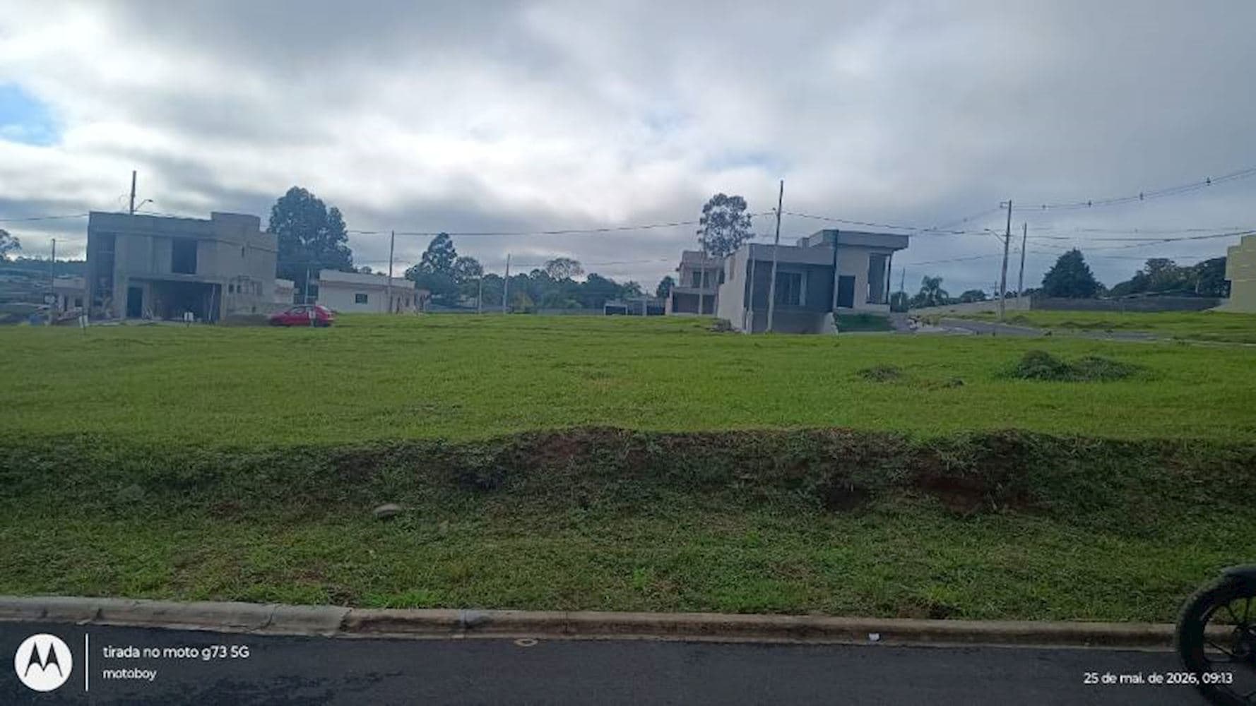 Foto 3 de 9: Terreno em leilão em Ponta Grossa - PR, bairro Colônia Dona Luíza — Terreno - Colônia Dona Luíza - Ponta Grossa/PR