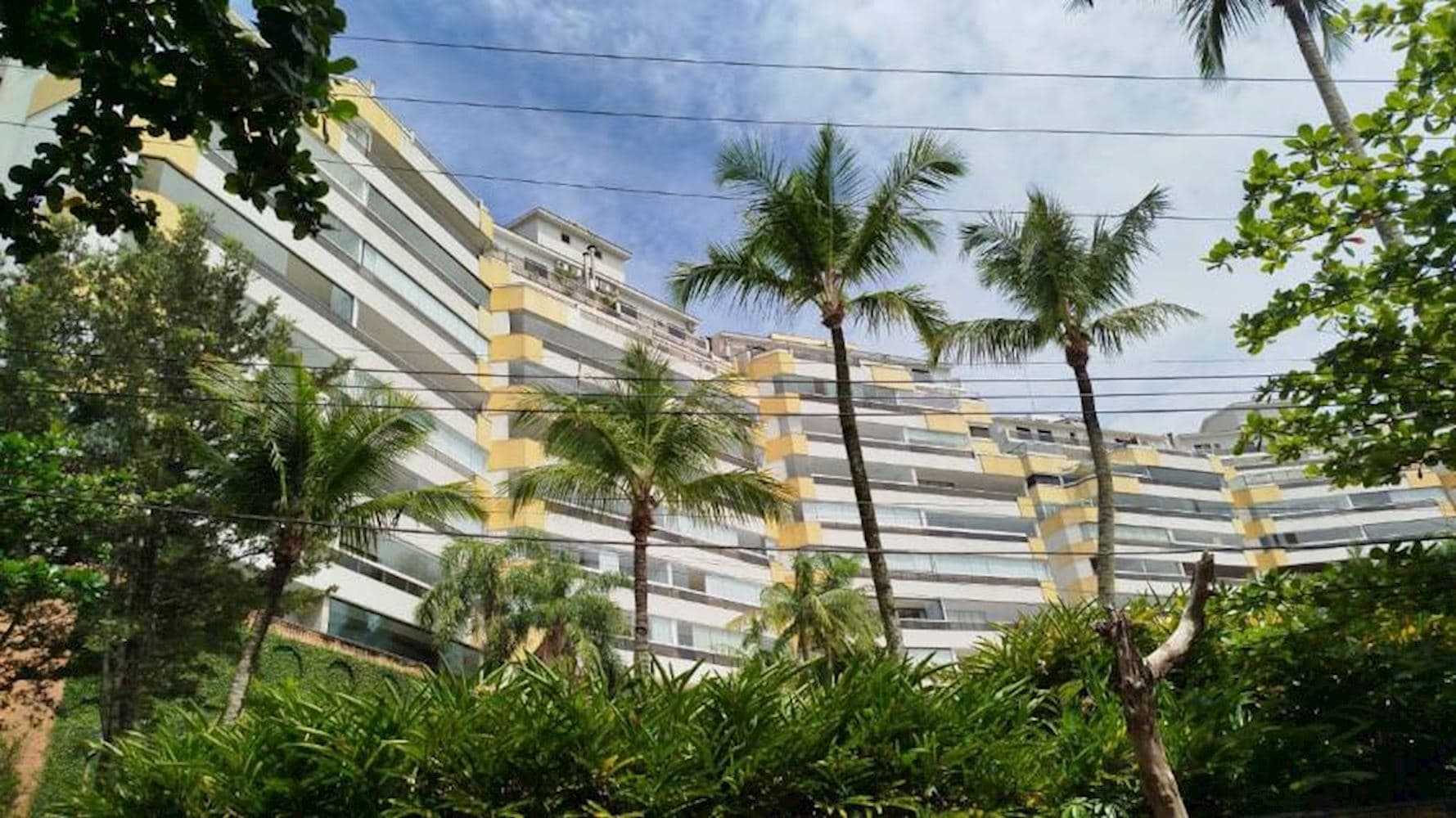Foto 2 de 4: Apartamento em leilão em Guarujá - SP, bairro Morro Sorocotuba — Apartamento - Morro Sorocotuba - Guarujá/SP