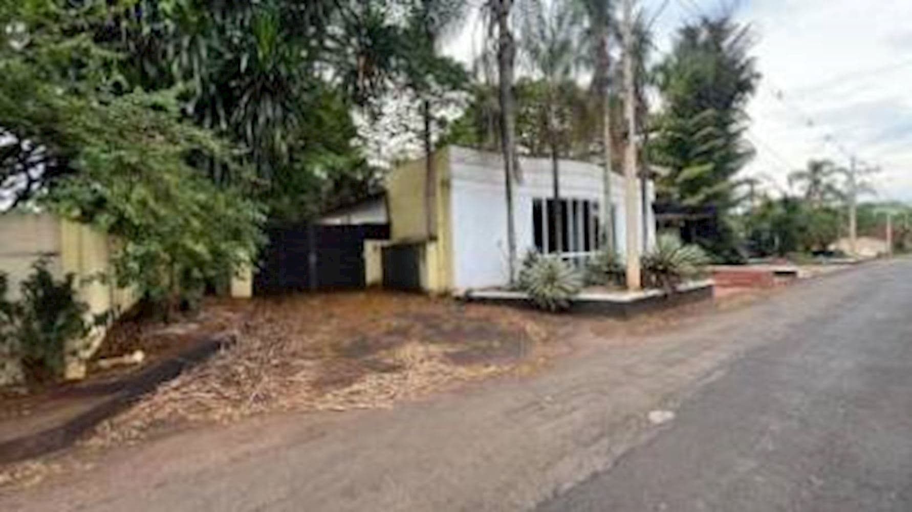 Foto 2 de 3: Comercial em leilão em Ribeirão Preto - SP, bairro Recreio Internacional — 02 Salões Comerciais - Recreio Internacional - Ribeirão Preto/SP