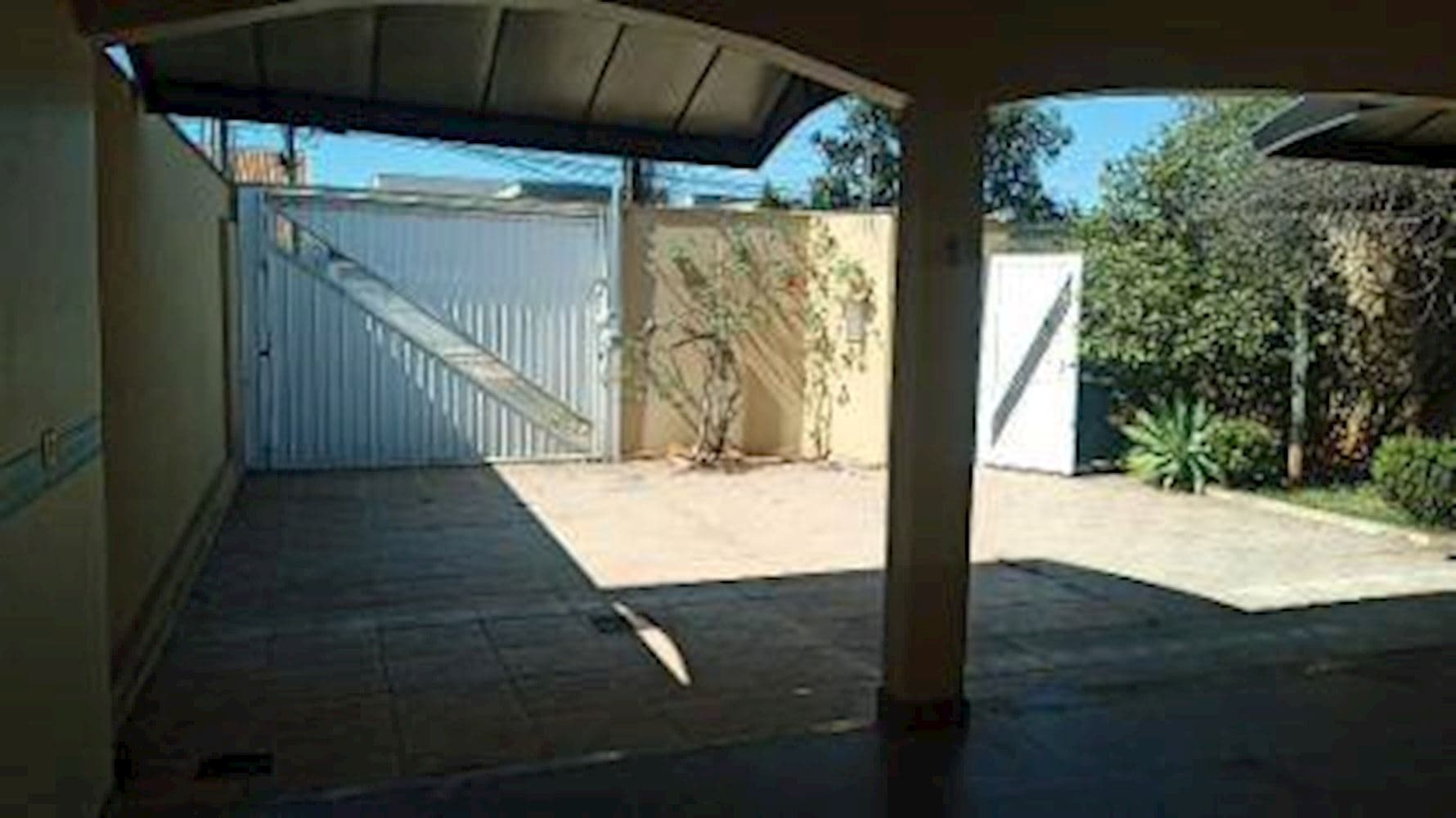 Foto 2 de 20: Casa em leilão em Campo Grande - MS, bairro Jardim Jockey Club — Casa - Jardim Jockey Club - Campo Grande/MS