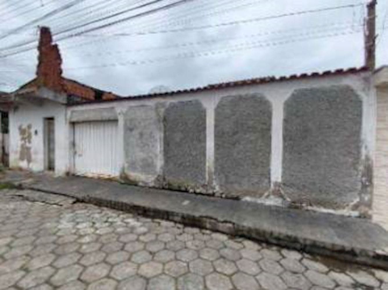 Foto 2 de 12: Casa em leilão em Cachoeira Paulista - SP, bairro Vila Carmem — Casa - Vila Carmem - Cachoeira Paulista/SP