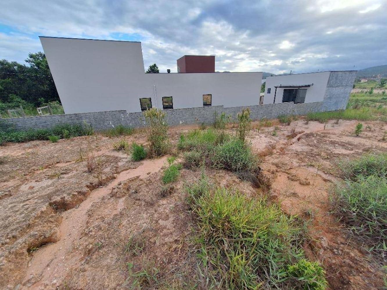 Foto 2 de 4: Terreno em leilão em Governador Celso Ramos - SC, bairro Areias de Baixo — Terreno - Areias De Baixo - Governador Celso Ramos/SC